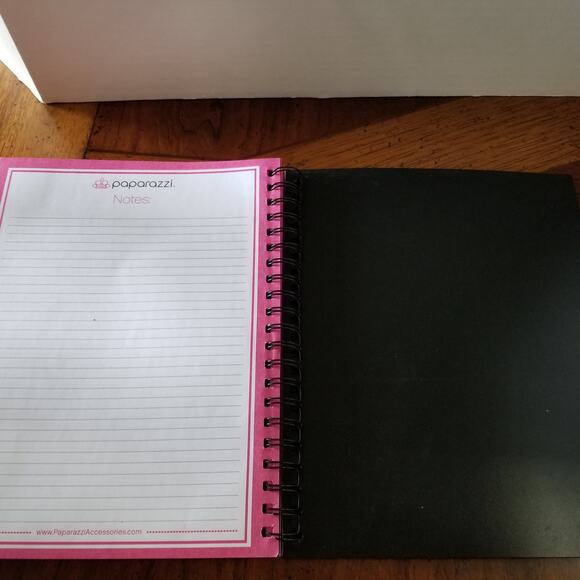 Paparazzi party planner ( NOT used or wrote in) - Picture 16 of 16